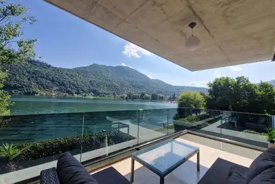 Image de The Lake House - Swisshomebnb