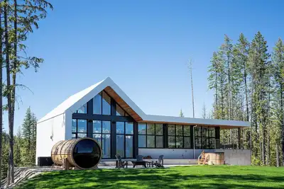Image de The Alder  - Shelter Bay Estates  Modern Chalet