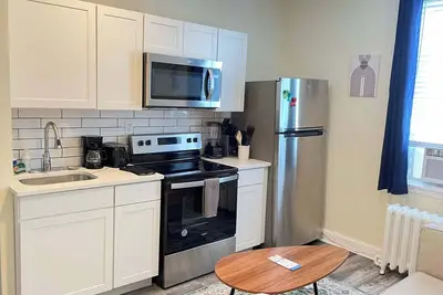 Image de localSTR - The Oakden Suites in Orange Loop A3