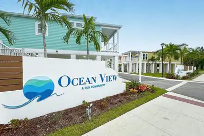 Image de The Eagles Nest - Intracoastal Gem in Downtown Jensen Beach