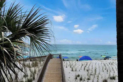 Image de Direct Beach Access, Pet Friendly & Pool