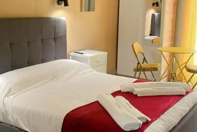 Image de Triple Superior - Balcón Calle el Pilar - Mini Cocina-bańo Privado