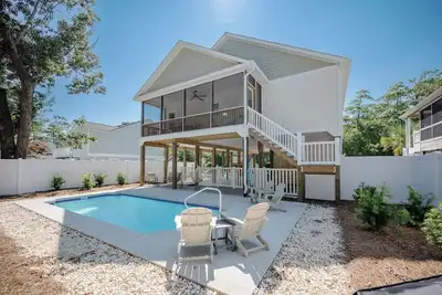 Image de Heads Carolina: Modern Home with Private Pool in Quiet Neighborhood