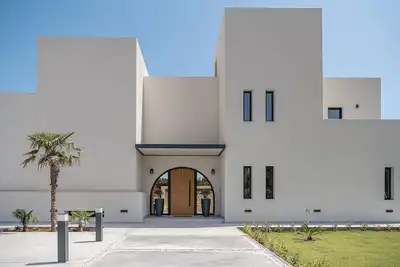 Image de Nemia luxury villa, 7 Bdr, 7 Br, pool & kiddie pool, beautiful sea views.