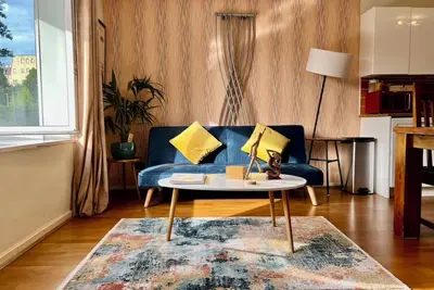 Great location 2 bedroom apartment