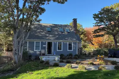 Image de Newly Renovated 3br/2ba Home close to the beach in the West End - Sleeps 6!