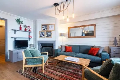 Image de 1er étage, balcon, cheminée ou poêle à bois, télévision, casier à ski, 66m², Val Thorens