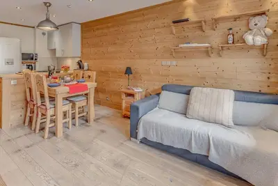Image de 1er étage, télévision, casier à ski, 50m², Tignes