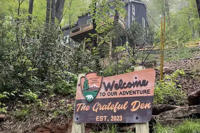 Image de New 6-bedroom house in quiet Montreat with fitness, Ac, WiFi “The Grateful Den”