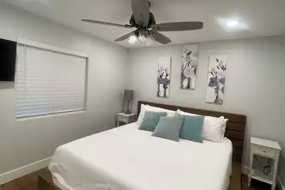 Image de Lux Lovely White Casita 3br/2ba