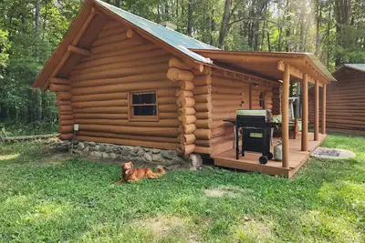 Image de 2 Cabins with Kitchen\/Bath House on 137 Acres!