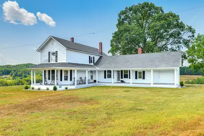 Image de Peaceful Lenoir Home w/ Valley & Mountain Views!
