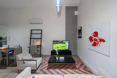 Image de 2br 2ba Retreat w/Parking&Spacious Private Balcony