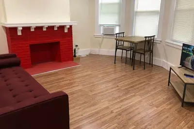 Image de Spacious and private apartment with 3 bedrooms and 1 bathroom near Newark International Airport Ewr and New York City