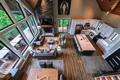 Image de Brand New Ultra Luxury Villa in Gatlinburg Mountain Views