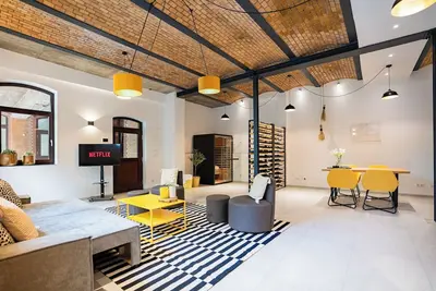 Image de Luxus Loft 100qm - Sauna - 4 Personen - Parkplatz - Zentral