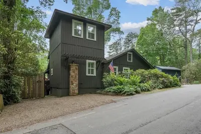 Image de Highlands Cottage Retreat at Mirror Lake & Dog Friendly! !