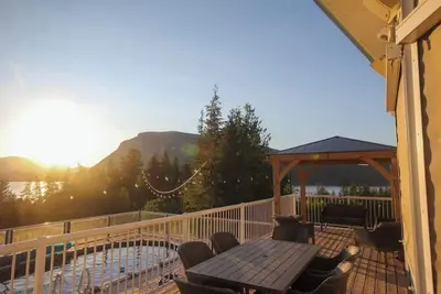 Image de Mirabelle Farm - Acreage/Lake View/Pool/Hot Tub