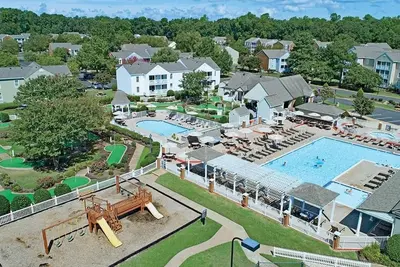 Image de Located Near Colonial Williamsburg, Busch Gardens, Jamestown-Wyn Kingsgate 2 Bd.