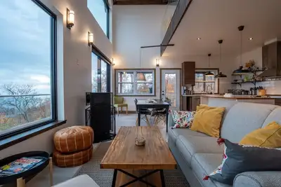 Image de P'tite ferme Quebec | Scenic View |Sauna | Hot Tub