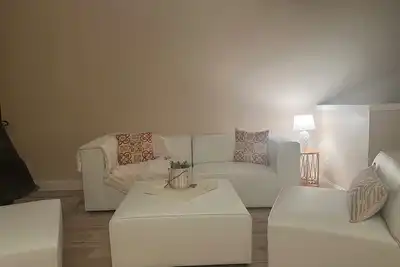 Image de Gorgeous Oasis 2 bed/1 bath Spacious Townhouse overlooking Pool & close to Beach