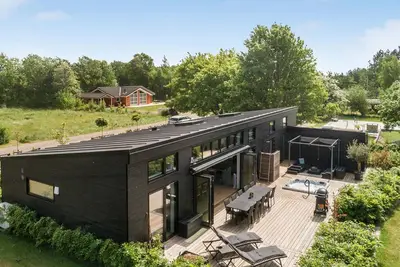 Image de Superbe maison à Rødby avec sauna