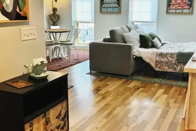 Image de Eclectic Unique Cozy 1-bedroom apartment with WiFi, Ac in charming La Crosse