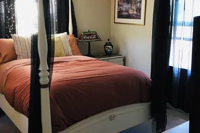 Image de Cozy 2-bedroom house in charming San Rafael with Ac, WiFi