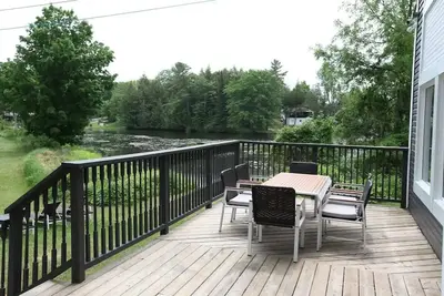 Image de Marmora Waterfront Peninsula Cottage