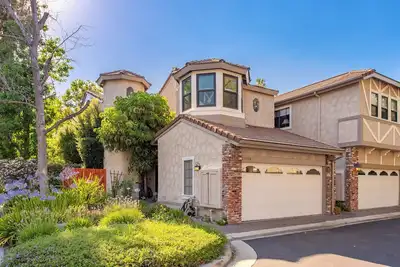 Image de Gorgeous Home Agoura Hills W\/ Private Sauna, Hot Tub + Outdoor Bbq Oasis