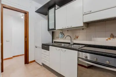 Image de Sisters Home With Private Parking!