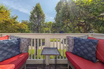 Image de Butler Street Condo #16 - Walking Distance to downtown Saugatuck - Newer vacation rental