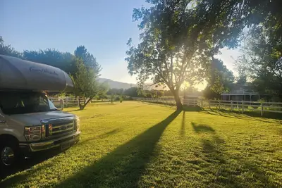 Image de Cozy riverfront Rv in the heart of wine country \"Dandy @ Verde Retreat\"