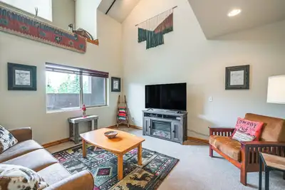 Image de 4 Mi to Dtwn Pagosa Springs: Condo w/ Balcony!