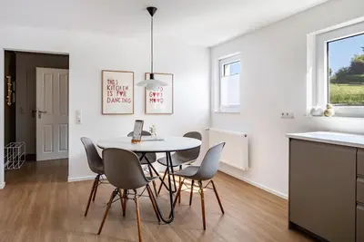 Image de Appartement 'Zimis Hofnest' avec vue sur les montagnes, terrasse privée et Wi-Fi