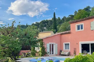 Image de Villa individuelle recente avec piscine vue panoramique