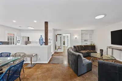 Image de Chic 3br University Park Home