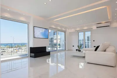 Image de Modern Luxury Athens Riviera Apt with Sea View