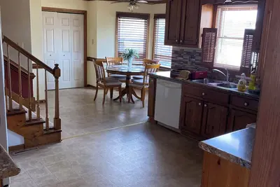 Image de Roomy and Cozy 3-bedroom home in Chesapeake near everything.