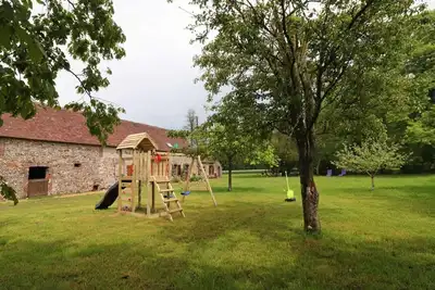 Image de Charmante longère avec jardin, jeux extérieurs, bureau télétravail, proche commerces et nature calme