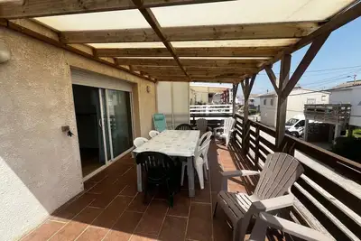 Image de Chalet de 2 chambres à Gruissan - Terrasse, cuisine équipée, proche de la plage