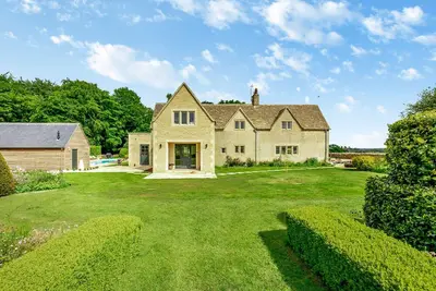 Image de Stunning country house with a swimming pool in the Cotswolds - Keepers House