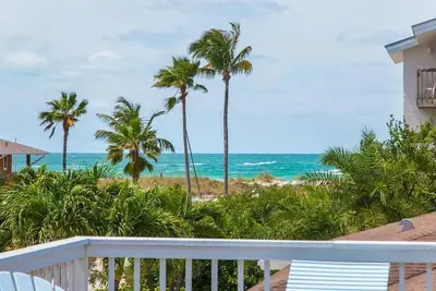 Image de Beachside Duplex with Pool, Gulf Views and Steps to Pine Ave