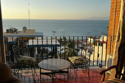 Image de Amazing Mexican Style Ocean view Apt right on zona Romántica over seeing BlueCh