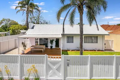 Image de Fairbairn Family Beach Bungalow