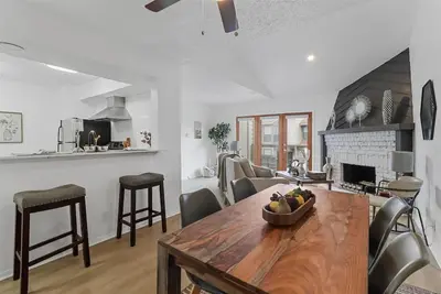 Image de Cozy 1-bedroom condo with Ac and WiFi close to downtown Dallas