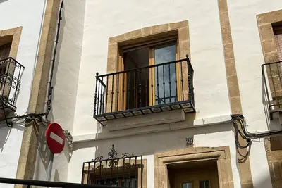 Image de Maison dans la Vieille Ville | À quelques pas de la plage