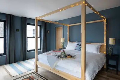 Image de The Art Loft - an apartment that sleeps 4 guests in 2 bedrooms