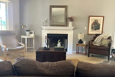Image de Great home for a perfect “Get Away” in beautiful Gig Harbor.