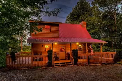 Image de Cozy 3-bedroom cabin in gorgeous Mineral Bluff with mountain views and privacy